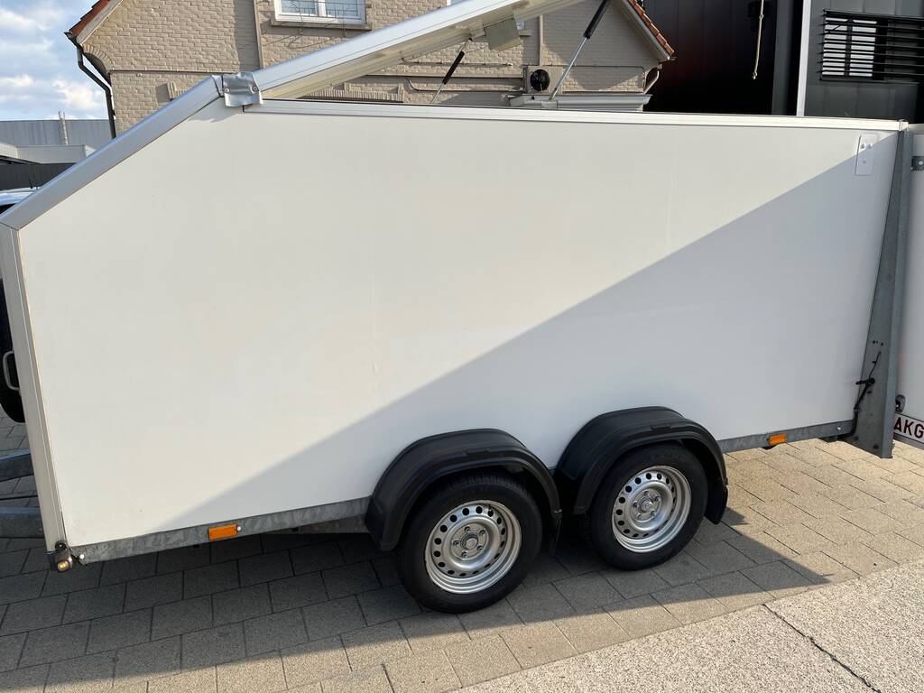 3.5m tandem axle Tack trailer | Balloons4sale.eu